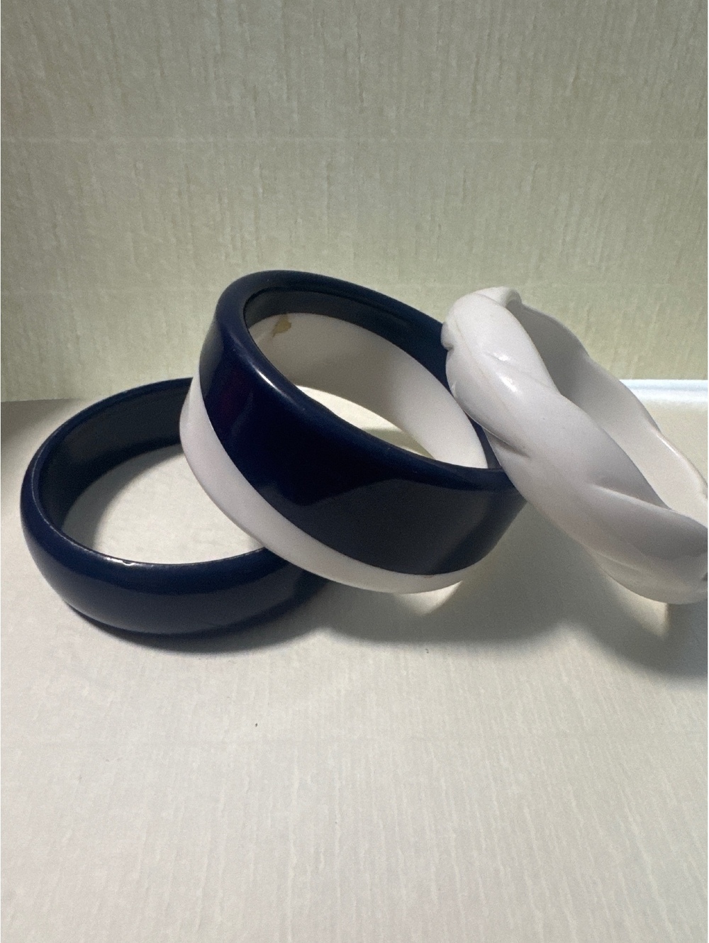 3 Vintage 1980s Navy White Chunky Plastic Bangle Bracelet Set 80s 90s Mod St